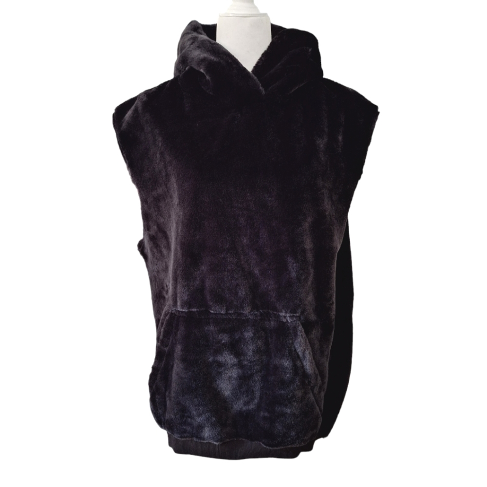 Urban Outifitters Women's Black Faux Fur Hooded Pullover Vest Front Pocket szM